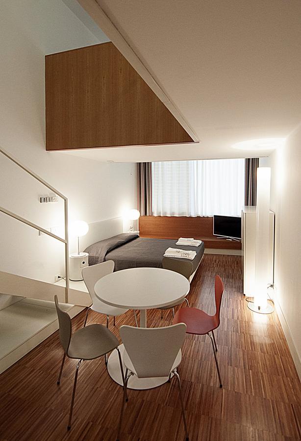 Bb Hotels Aparthotel Desuite Milan Luaran gambar